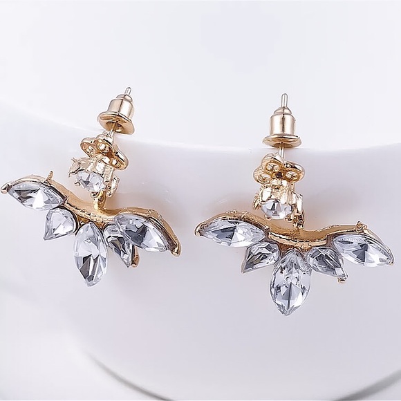 ⚜️𝟯𝟬%𝗢𝗙𝗙 𝗯𝘂𝗻𝗱𝗹𝗲𝘀 𝟯+⚜️ NEW Rhinestone Floral Jacket Earrings - Picture 10 of 13